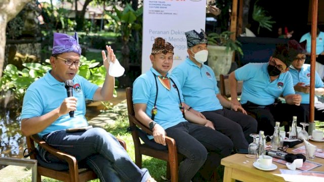 Walikota Makassar Moh. Ramdhan "Danny" Pomanto saat sesi Mayor Talk dalam Outlook Event 2021 yang digelar Asosiasi Pemerintah Kota Seluruh Indonesia (APEKSI), di Segara Village Sanur, Denpasar Bali, Sabtu (18/12/2021).