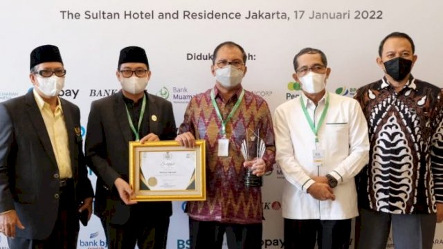 Danny Raih Baznas Award 2022 sebagai Walikota Pendukung Gerakan Zakat Indonesia
