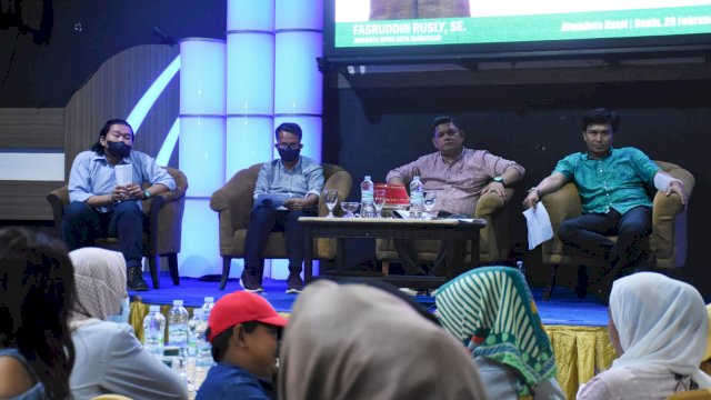 Anggota DPRD Makassar, Fasruddin Rusli sosialisasikan Perda Pembinaan Anak Jalanan, Gelandangan Pengemis dan Pengamen, di Hotel Almadera, Senin (28/2/2022).