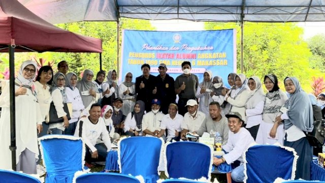 Kukuhkan Pengurus IKA SMA 6 Makassar Angkatan 90, Ini Harapan Rudianto Lallo