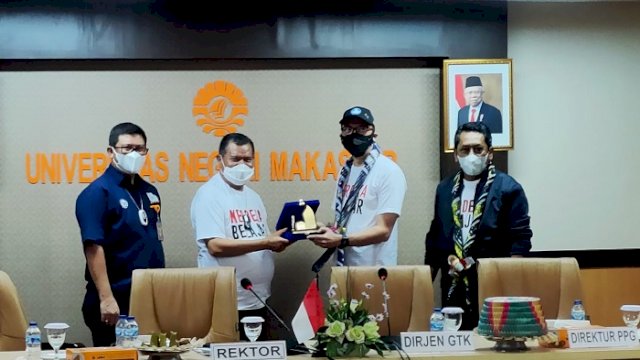 Dikunjungi Dirjen GTK Kemendikbudristek, Rektor Paparkan Prestasi UNM