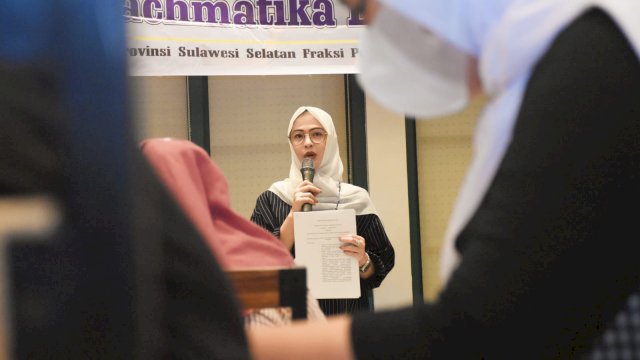 Ketua Komisi B DPRD Makassar, Andi Rachmatika Dewi melaksanakan Konsultasi Publik, Ranperda "Pencegahan dan Penanganan Tindak Pidana Perdagangan Orang" di Kedai Kopi Papa Ong, Jl Rusa, Sabtu (26/3/2022).