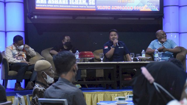 Ketua Fraksi NasDem Makassar, Ari Ashari Ilham sosialisasikan Perda Bantuan Hukum, di Hotel Almadera, Sabtu (12/3/2022).