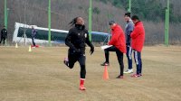 Akan Hadapi Youngnam University, Tim U-19 Indonesia Latihan Membuat Formasi