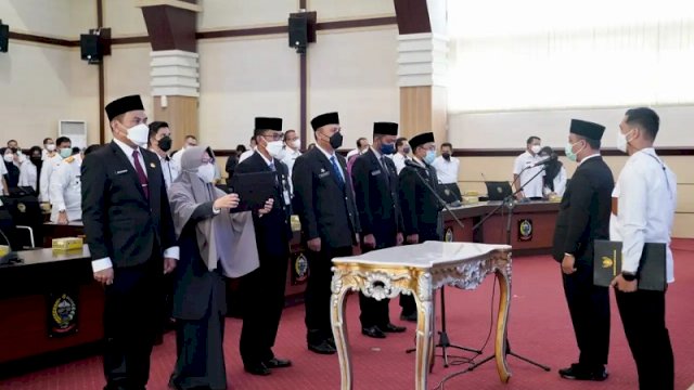 6 Pejabat Hasil Lelang Dilantik: Astina Abbas Jabat Kepala Dinas PUTR, Setiawan Aswad Jadi Kadis Pendidikan
