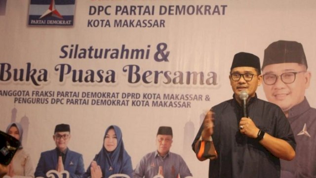 Ketua DPC Partai Demokrat Kota Makassar, Adi Rasyid Ali saat Safari Ramadhan 1443 Hijriah, di Cafe Ombak, Jalan Ujung Pandang, Makassar, Rabu (20/4/2022).