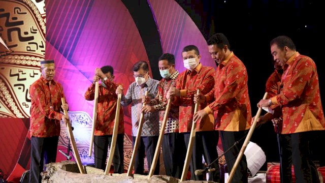 Pembukaan PSBM (Persatuan Saudagar Bugis Makassar) ke XXII, di Hotel Claro Makassar, Sabtu (14/5/2022).