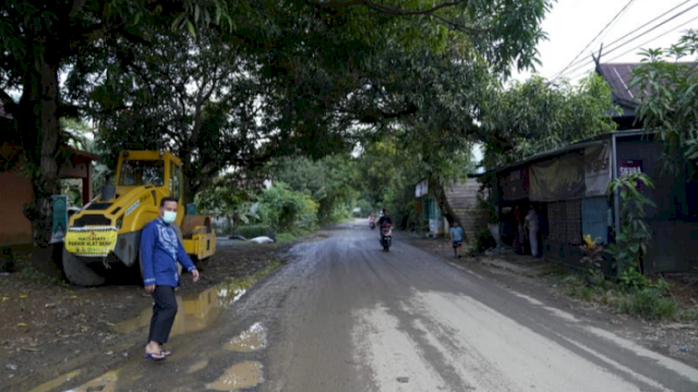 Andi Sudirman Tinjau Langsung Kondisi Jalan Ruas Pekkae-Takkalala