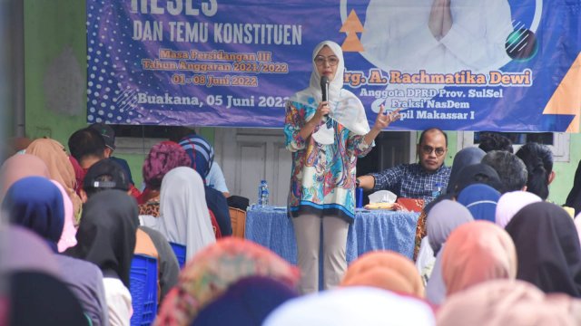 Anggota DPRD Sulsel, Andi Rachmatika Dewi Serap Aspirasi Warga Buakana, saat Reses Masa Sidang Tiga tahun 2021/2022, Minggu (5/6/2022).