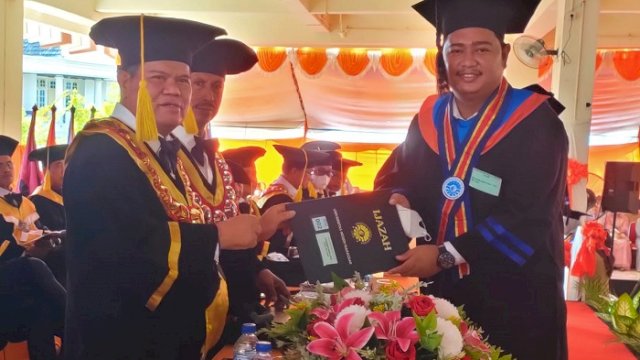 UNM Gelar Wisuda secara Luring, Ini Harapan Rektor kepada Wisudawan
