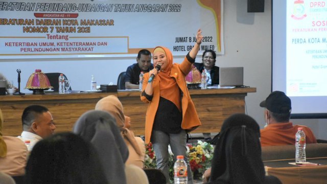 Anggota DPRD Makassar, Nunung Dasniar sosialisasikan Perda Ketertiban Umum, Ketentraman, dan Perlindungan Masyarakat, di Hotel Grand Maleo, Jumat (8/7/2022).