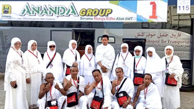 Jemaah Ananda Group Travel Haji dan Umrah. 