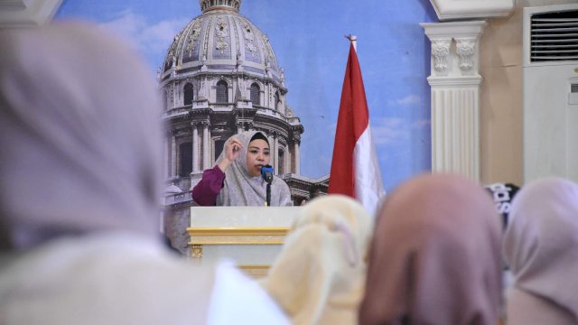 Anggota DPRD Makassar, Nunung Dasniar sosialisasikan Perda Penyelenggaraan Pendidikan, di Hotel Grand Town, Jl Pengayoman, Rabu (20/7/2022).