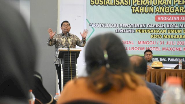 Anggota DPRD Makassar, Imam Musakkar sosialisasikan Perda Perusahaan Umum Daerah Air Minum (PDAM) Kota Makassar, di Hotel MaxOne, Minggu (31/7/2022).