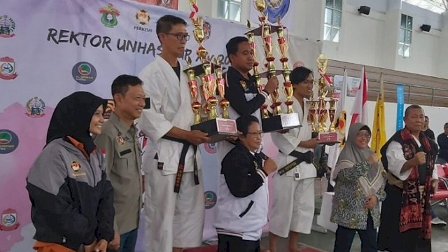 Sorong Rebut Juara Umum Turnamen Kempo Rektor Unhas Cup 2022