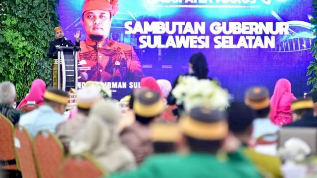 Gubernur Sulsel, Andi Sudirman Sulaiman saat di Kabupaten Maros, Rabu 27 Juli 2022.