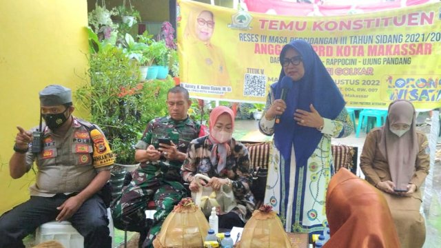 Anggota DPRD Makassar, Apiaty Amin Syam dengar kuluhan Warga Mapala, Senin (8/8/2022).