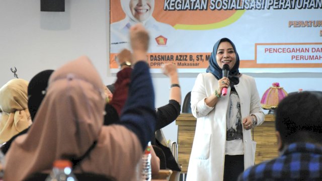 Anggota DPRD Makassar, Nunung Dasniar sosialisasikan Perda Pencegahan dan Peningkatan Terhadap Perumahan dan Pemukiman Kumuh, di Hotel Grand Maleo, Jumat (26/8/2022).