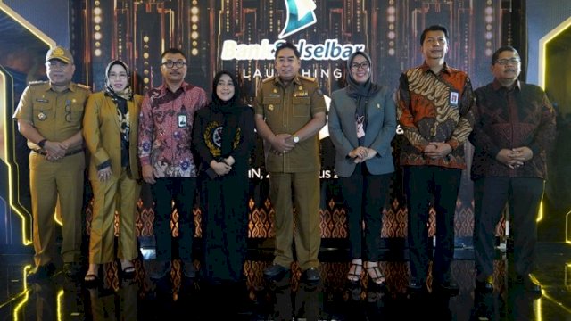 Sekprov Abdul Hayat Resmikan Dua Inovasi Terbaru Bank Sulselbar