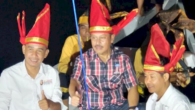 Ketua DPRD Makassar, Rudianto Lallo (kiri) menghadiri Makassar International Eight Festival atau Makassar F8 yang resmi dibuka, Rabu (7/9/2022) malam.