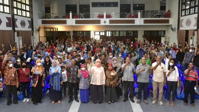 Anggota Komisi IX DPR RI, Aliyah Mustika Ilham bekali masyarakat melalui sosialisasi, Jumat (23/9/2022).
