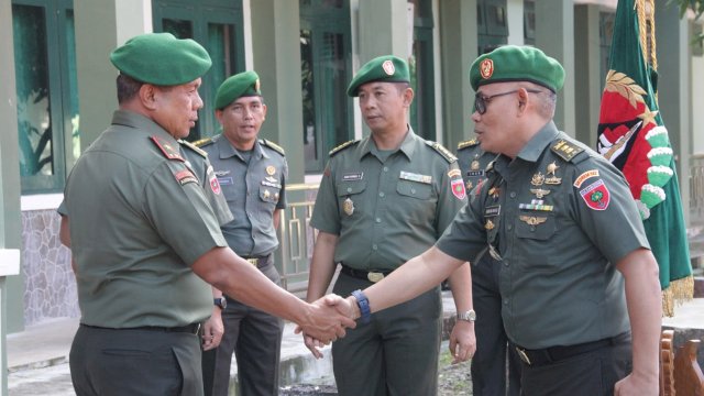 Serah Terima Jabatan Kasi Intel Kasrem 142/Tatag.
