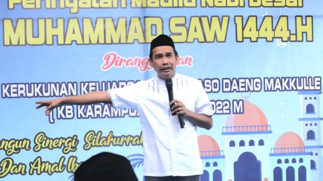 Ketua DPRD Makassar, Rudianto Lallo memberikan sambutan saat menghadi Maulid Nabi Muhammad SAW, di Salodong Bira, Minggu (16/10/2022).