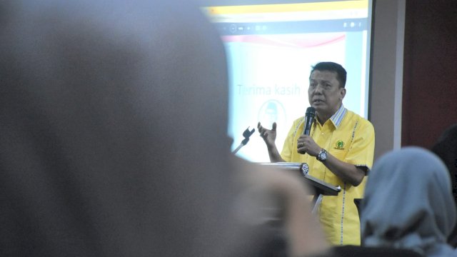 Anggota DPRD Makassar, Abd Wahab Tahir sosialisasikan Perda Kepemudaan, di Hotal Royal Bay, Jl Sultan Hasanuddin, Sabtu (29/10/2022).