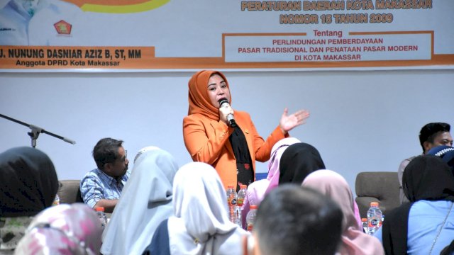 Anggota DPRD Makassar, Nunung Dasniar sosialisasikan Perda Perlindungan, Pemberdayaan Pasar Tradisional dan Penataan Pasar Modern Kota Makassar, di Hotel Grand Maleo, Sabtu (29/10/2022).