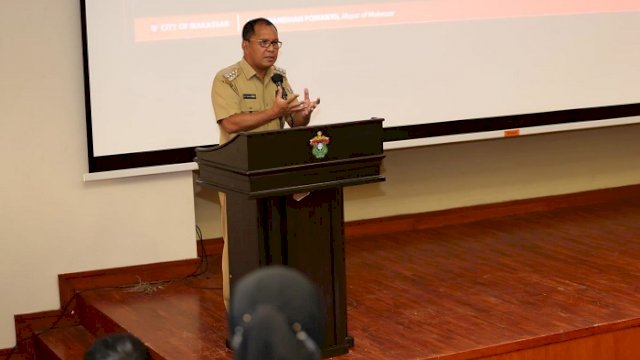 Walikota Makassar Danny Pomanto dalam seminar internasional yang diadakan Fakultas Teknik Universitas Hasanuddin di Jalan Bontomarannu Km 6 Kabupaten Gowa, Selasa (25/10/2022).
