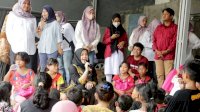 Wakil Walikota Makassar Beri Trauma Healing Bagi Anak Korban Kebakaran Rappokalling
