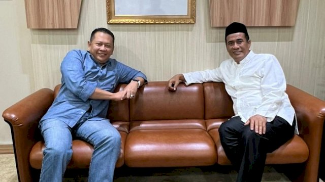 Ketua MPR RI Bambang Soesatyo dan tokoh Sulawesi Selatan Andi Amran Sulaiman (AAS) saat bertemu di ASS Building, Jl Urip Sumohardjo, Makassar, Jumat (11/11/2022).