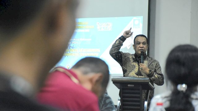 Anggota DPRD Makassar, Hasanuddin Leo sosialisasikan Perda Ketertiban Umum, Ketentraman dan Perlindungan Masyarakat, di Hotel Royal Bay Makassar, Jl Sultan Hasanuddin, Sabtu (12/11/2022). 