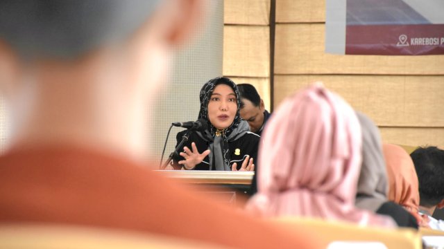 Anggota DPRD Makassar, Rezki sosialisasikan Perda Kawasan Tanpa Rokok (KTR), di Hotel Karebosi Premier Makassar, Jumat (18/11/2022).
