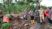 Sempat Tertimbun Longsor, Akses Jalan Poros Malino Berhasil Dibuka Kembali
