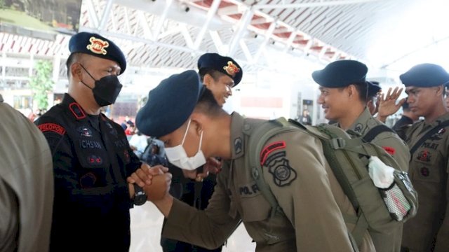 105 Personel Brimob Polda Sulsel Diberangkatkan, Satgas Ops Damai Cartenz BKO Polda Papua
