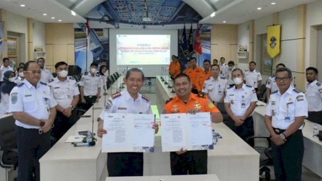 Politeknik Penerbangan Makassar dan Basarnas Gelar Pelatihan dan Penanggulangan Bencana