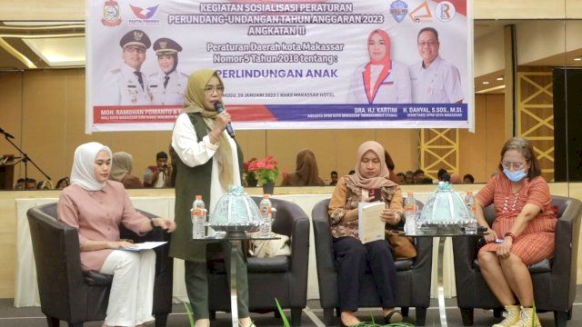 Anggota DPRD Makassar, Kartini sosialisasikan Perda Perlindungan Anak, di Khas Hotel Makassar, Minggu (29/1/2023).