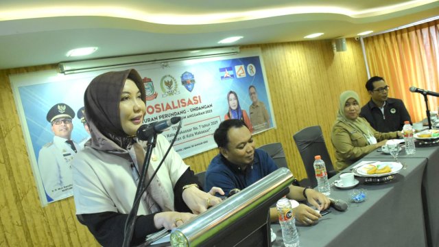Anggota DPRD Makassar, Rezki sosialisasi Perda Pelayanan Kesehatan, di Hotel Karebosi Premier, Jl Jenderal M Jusuf, Senin (30/1/2023).
