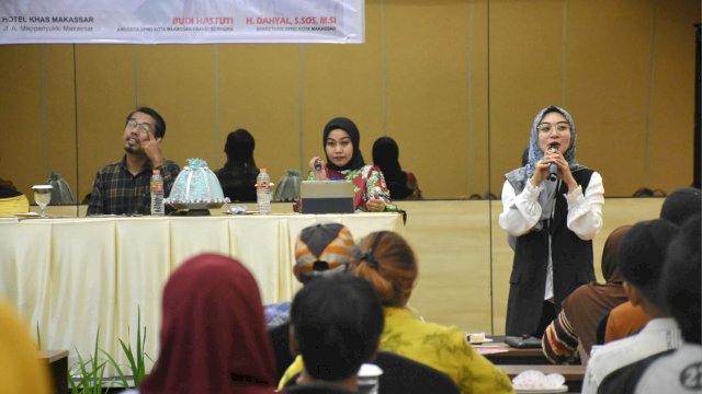 Anggota DPRD Makassar, Budi Hastuti sosialisasikan Perda Kepemudaan, di Hotel Khas Makassar, Jl Mappanyuki, Selasa (31/1/2023).