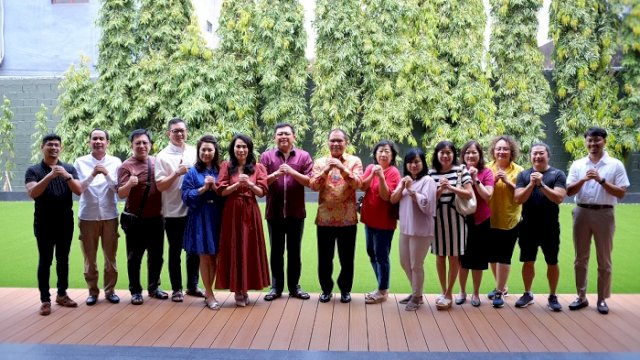 Bangun Silaturahmi di Hari Imlek, Walikota Kunjungi Kediaman Sejumlah Tokoh Tionghoa