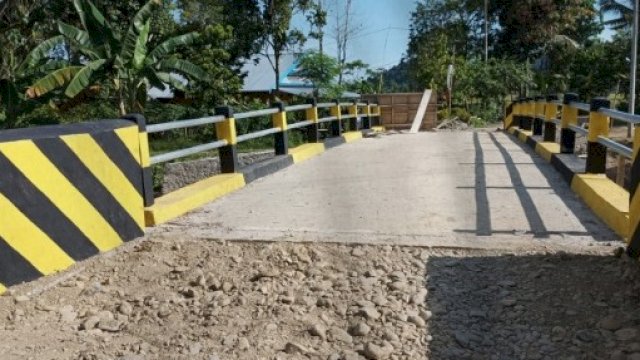 Jembatan Poringan Luwu yang Ambruk Sudah Dapat Diakses Kembali