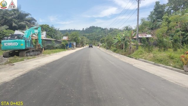 Salah satu ruas jalan di Enrekang yang telah mengalami perbaikan. ()