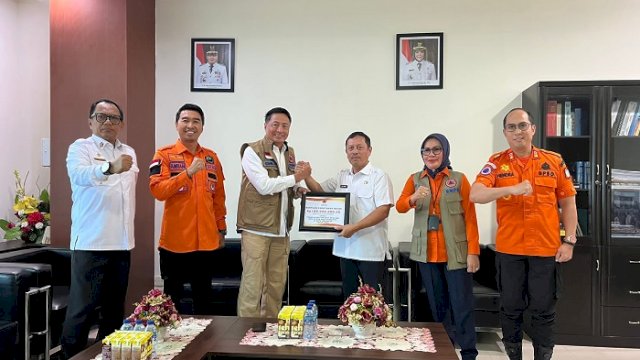 BNPB Serahkan Rp 350 Juta Dana Siap Pakai ke Pemkot