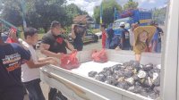 Jelang Ramadhan, APT Bagikan 16.000 Paket Ayam ke Sejumlah Warga Soppeng