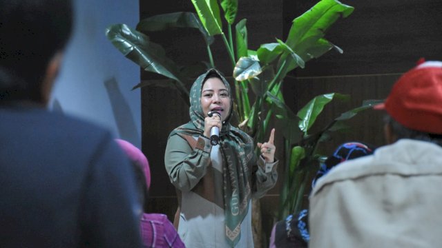 Anggota DPRD Makassar, Nunung Dasniar sosialisasikan Perda Pengelolaan Zakat, di Hotel Maleo, Selasa (28/3/2023).