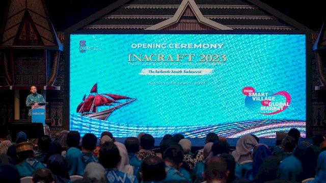 Gubernur Sulawesi Selatan, Andi Sudirman Sulaiman, saat pembukaan di Inacraft 2023.