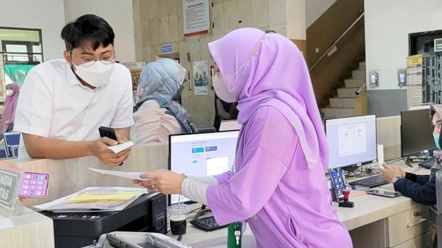 Layanan kesehatan yang accessibility atau mudah diakses bagi semua pihak, membuat Makassar meraih penghargaan Universal Health Coverage (UHC). 