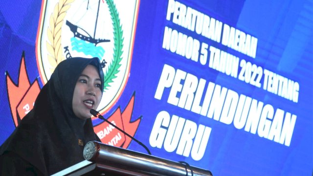 Anggota DPRD Makassar, Fatma Wahyuddin sosialisasikan Perda Perlindungan Guru, di Hotel Aston, Jl Sultan Hasanuddin, Jumat (28/4/2023).