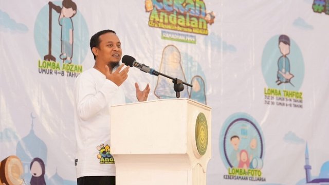 Gubernur Sulawesi Selatan Andi Sudirman Sulaiman membuka Festival Ramadan di Gedung Kartini, Kota Makassar, Minggu 9 April 2023. ()